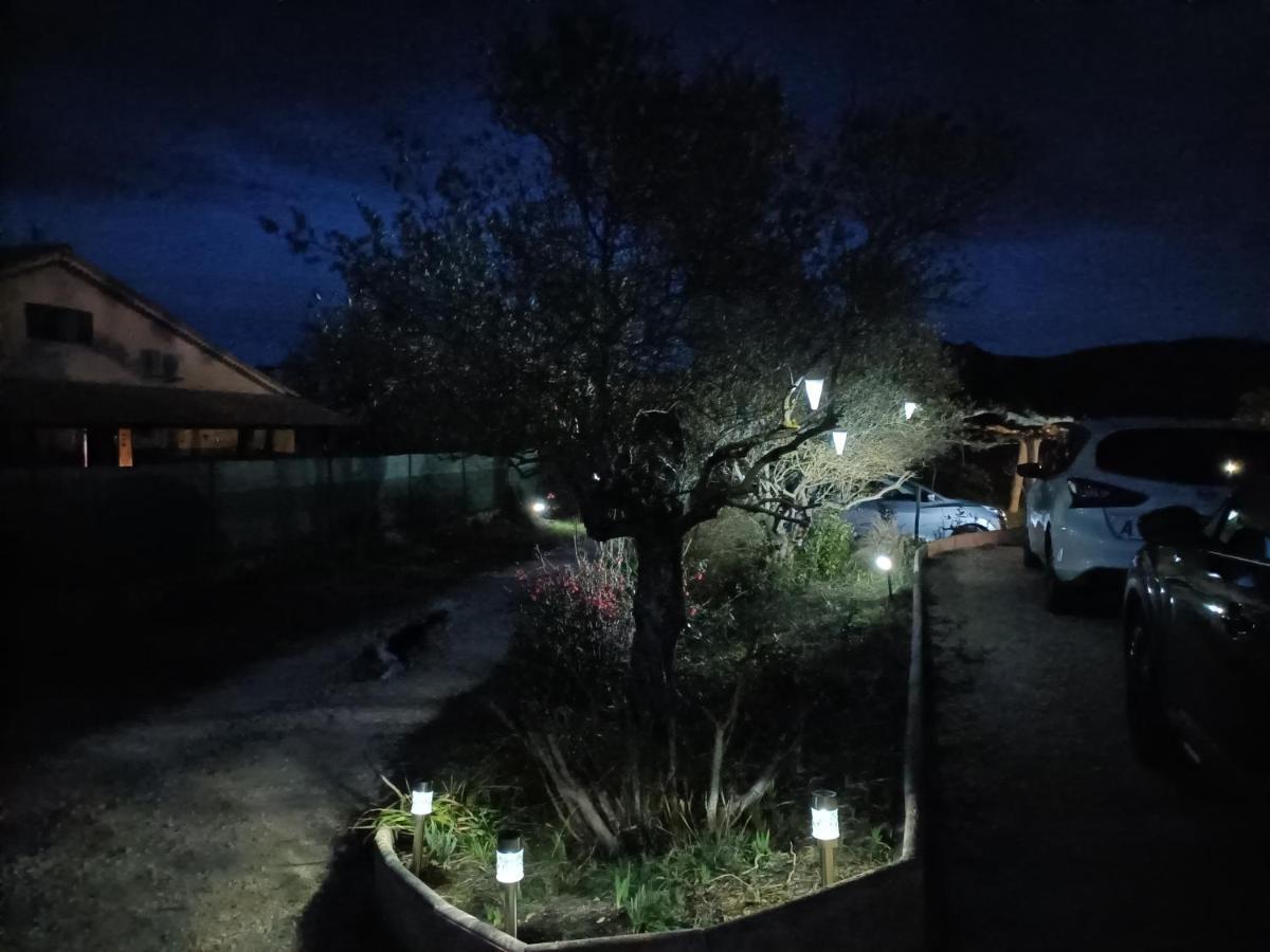 Au Beaulieu Bed & Breakfast Beaulieu  ภายนอก รูปภาพ